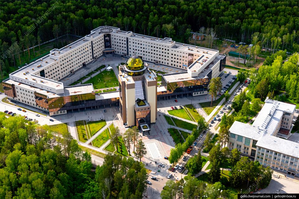 看完這篇就知道新西伯利亞國立大學為何這么受理科生的歡迎?。?>
            </div>
                        <!--文章正文-->
            <div   id=