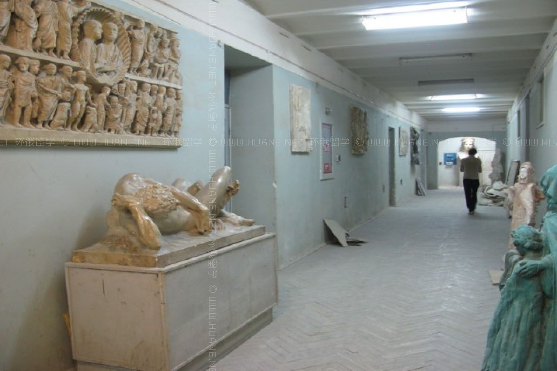 國家美術與建筑學院