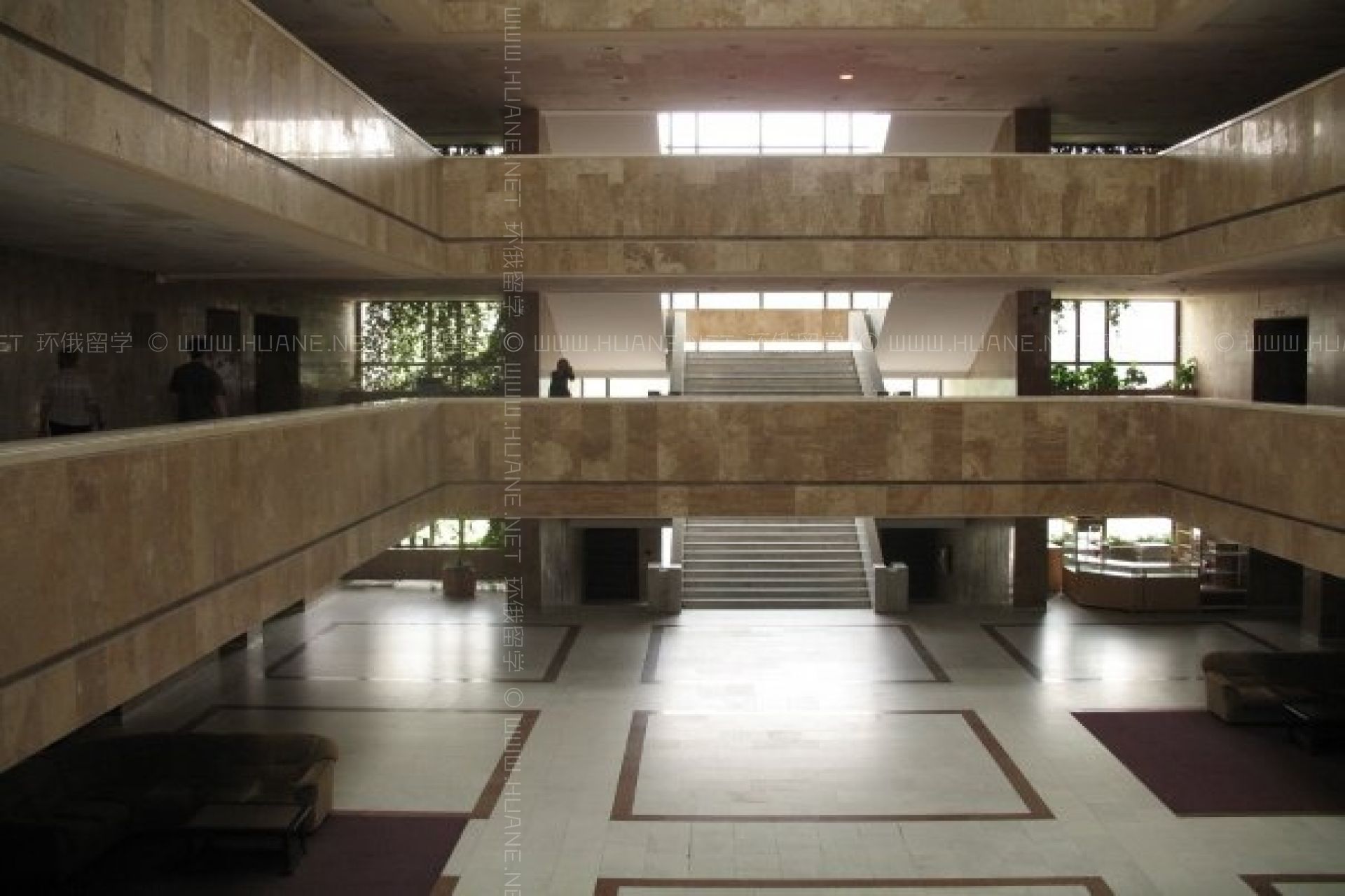 烏克蘭國立交通大學(xué)