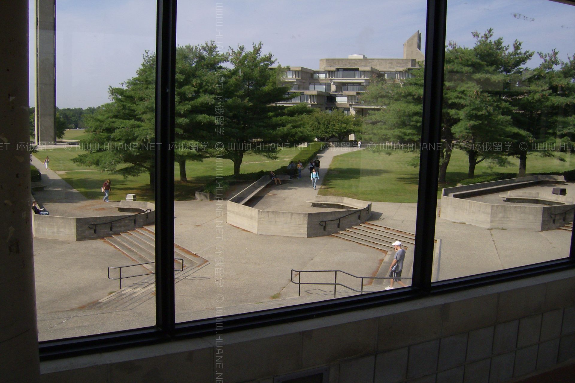 馬薩諸塞大學(xué)達(dá)特茅斯分校視覺與表演藝術(shù)學(xué)院